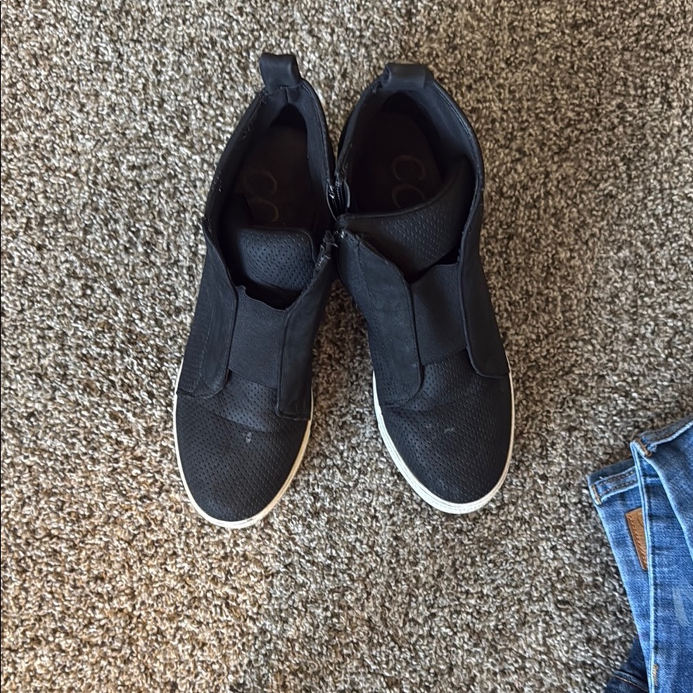 Women's Black Wedge Shoes